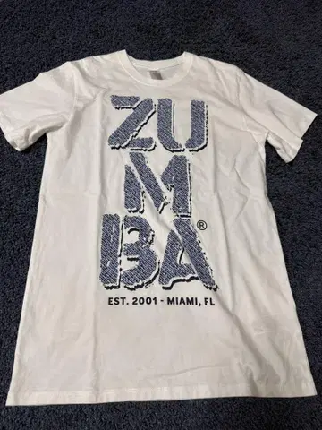 ZUMBA 화이트 T셔츠 XS/S