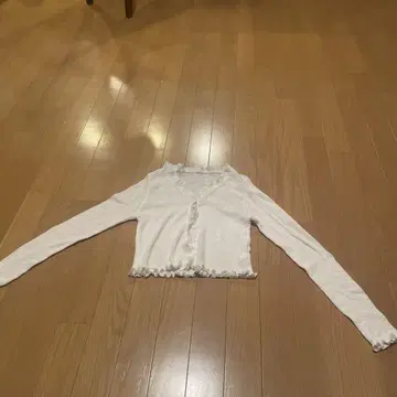 화이트 크롭 니트 가디건