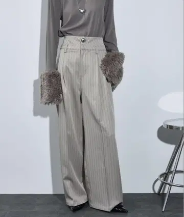 더블 허리 핀스트라이프 턱 팬츠 M