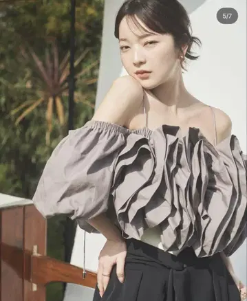 앤디콜(Andequal) 블라우스