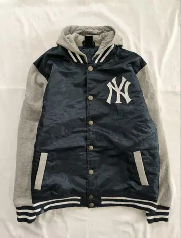 Majestic x MLB 양키스 바시티 자켓 후드 로고 자수 L사이즈