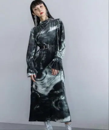 HARE 뉴앙스갈라 벨로아 원피스