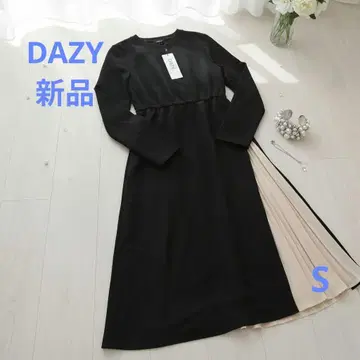 DAZY 새상품 배색 플리츠 절개 롱 원피스 블랙/베이지 고급