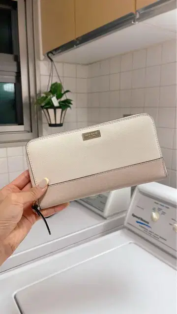 Kate spade New York 장지갑 화이트/베이지
