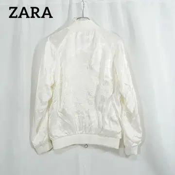 새상품급 ZARA MAN 스카잔 호랑이 타이거 올 화이트 자수