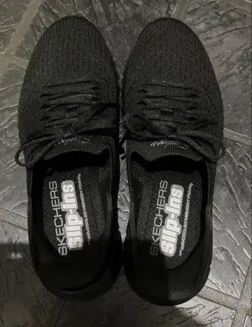SKECHERS Slip-Ins 블랙스니커즈 23.5