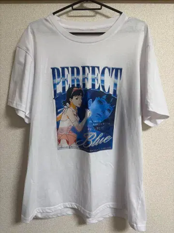 PERFECT Blue 애니메이션 T셔츠 화이트