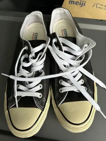 CONVERSE REACT 블랙 스니커즈