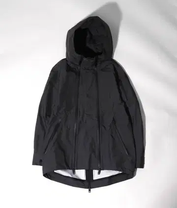 CTHY 'eVent' TECH HOODED JACKET