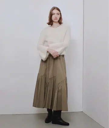 올리브 플레어 스커트 티어드 디자인
