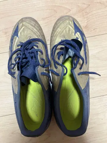 축구화 네이비/베이지