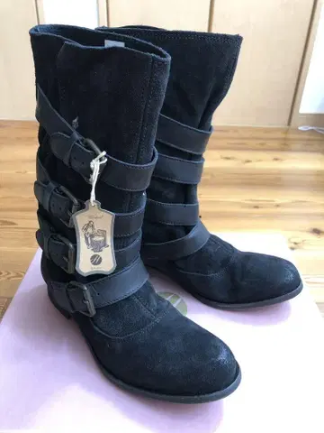 [ 미사용 새상품 ] H by Hudson KEIRA 스웨이드 부츠 블랙