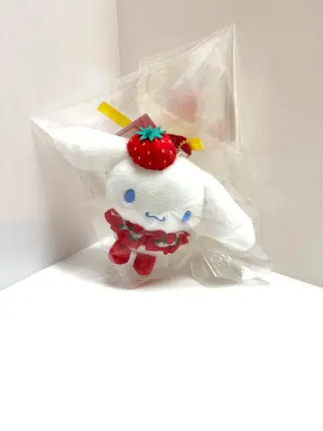 새상품 딸기신문 50주년 마스코트 홀더 시나모롤 시나몬 산리오