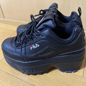 FILA 디스럽터 2 웨지 통굽 스니커즈 블랙 23.0cm
