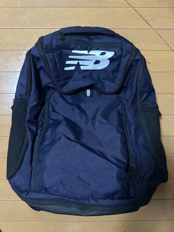 New Balance 네이비 백팩