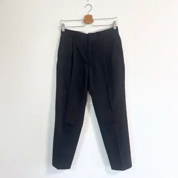 Drawer 울 개버딘 턱 팬츠 블랙 드로어 슬랙스
