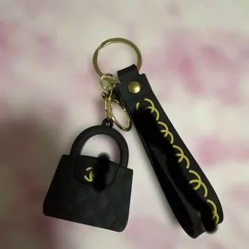 블랙 미니백 키링