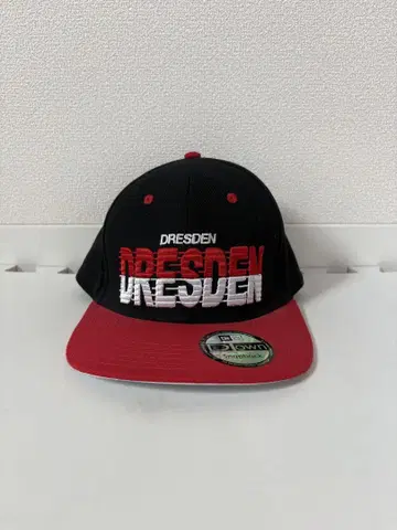 DRESDEN 야구 모자 블랙/빨간색