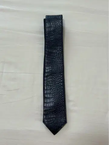 dinoworks 가죽 넥타이