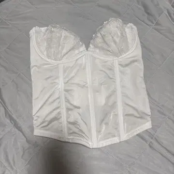 u-hacet 화이트 레이스 코르셋