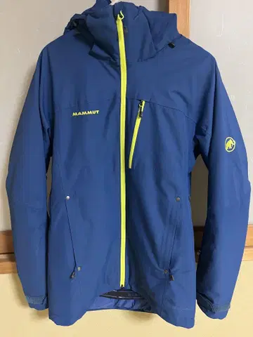 MAMMUT 마무트 하드쉘 자켓