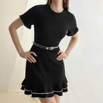 블랙 프릴 헴 반팔 미니 원피스