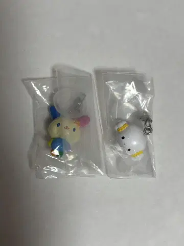 메지루시 액세서리 산리오 우사하나 코기뮨