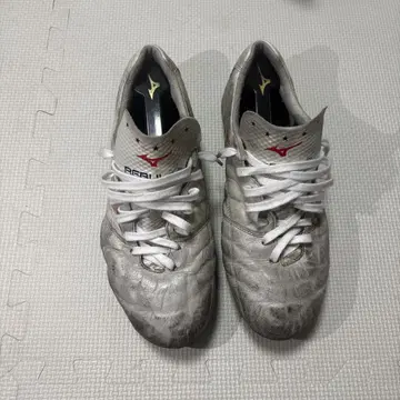 Mizuno Morelia 축구화 화이트/레드