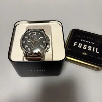 FOSSIL 아날로그 손목시계 브라운