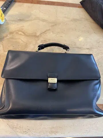 페라가모 남성용 비즈니스 백