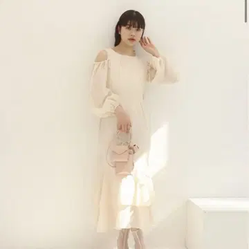 muguet 오픈 숄더 리본 op 한정 판매