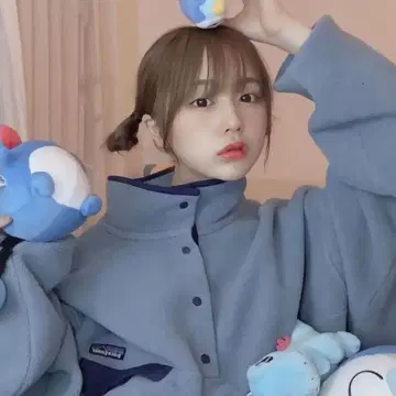 Patagonia 신틸라 L 사이즈 나에나 착용 모델