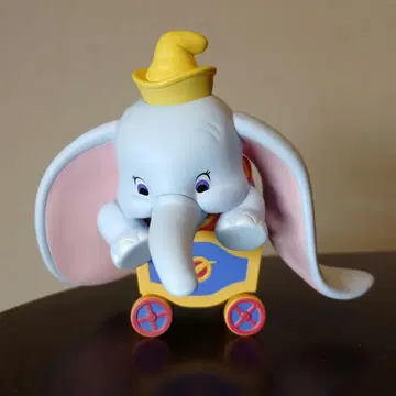 52TOYS 덤보 Elephant on Wheels