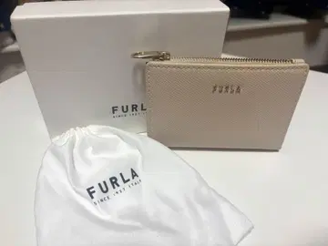 FURLA 베이지 접이식 지갑