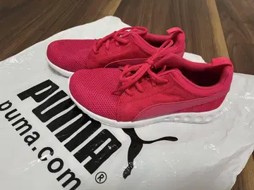 PUMA 핑크 스니커즈 23.5cm