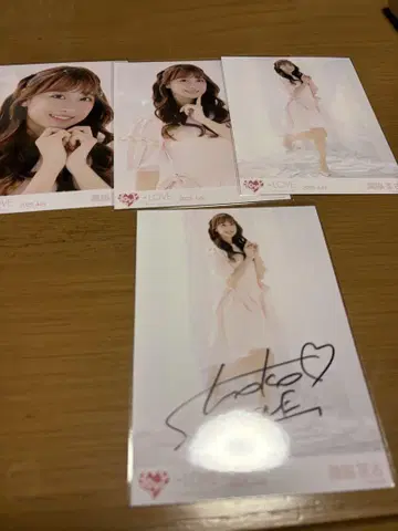 타키와키 쇼코 브로마이드 친필 토쿠베츄, 시테