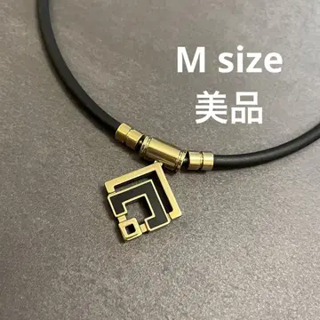코란토테 목걸이