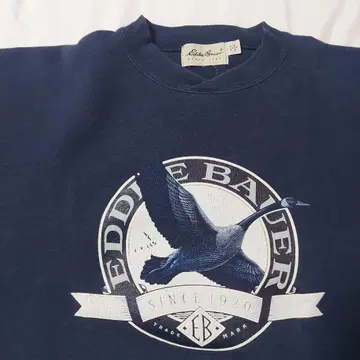 Eddie Bauer 구스 프린트 맨투맨 M