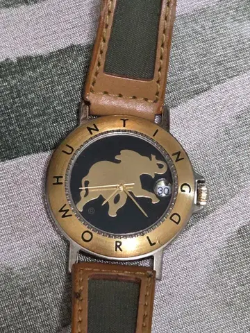 헌팅월드 HWM14 0378 쿼츠