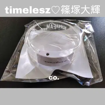 timelesz 시노즈카 다이키 라이트 뱅글 화이트 컬러