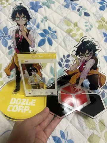 DOZLE CORP. 아크릴 스탠드 3종 세트 온리