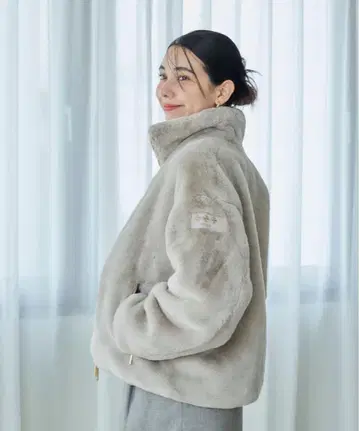 TATRAS BARBRA 퍼 블루종 라이트 그레이 가격 인하 불가