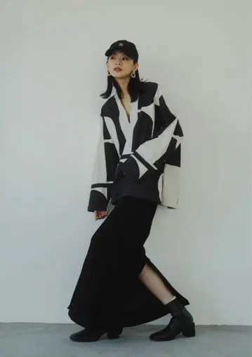 KnuthMarf  frontzipmermaid skirt