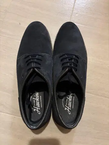 Hawkins 네이비 컬러 스웨이드 신발