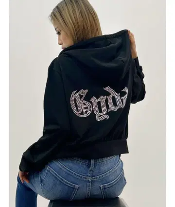 GYDA 쇼트 라메 후드티 프리 사이즈
