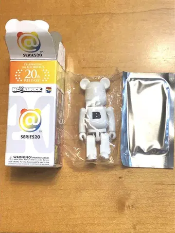 베어브릭 시리즈 20 베이직 프릭션 B