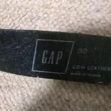 GAP 천연 가죽 블랙 벨트 32