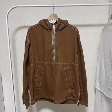 브라운 후드 부착 마운틴 파카 ZARA
