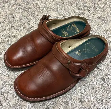 대너 피톡 크로그 GO OUT 콜라보