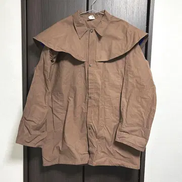 케이프 코트 헌팅 재킷